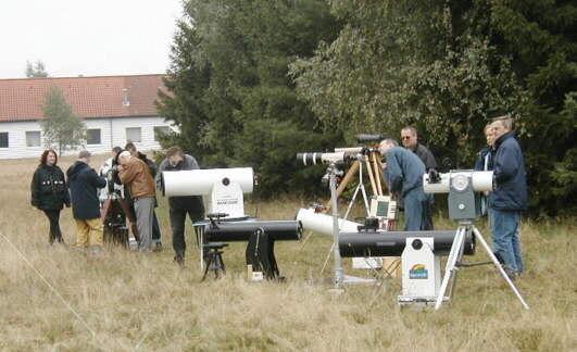 Teleskope beim IHT-2001 in der Lüneburger Heide